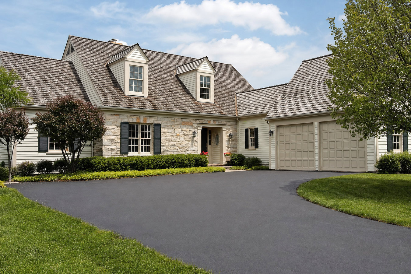 Asphalt paving contractor services in Pacifica
